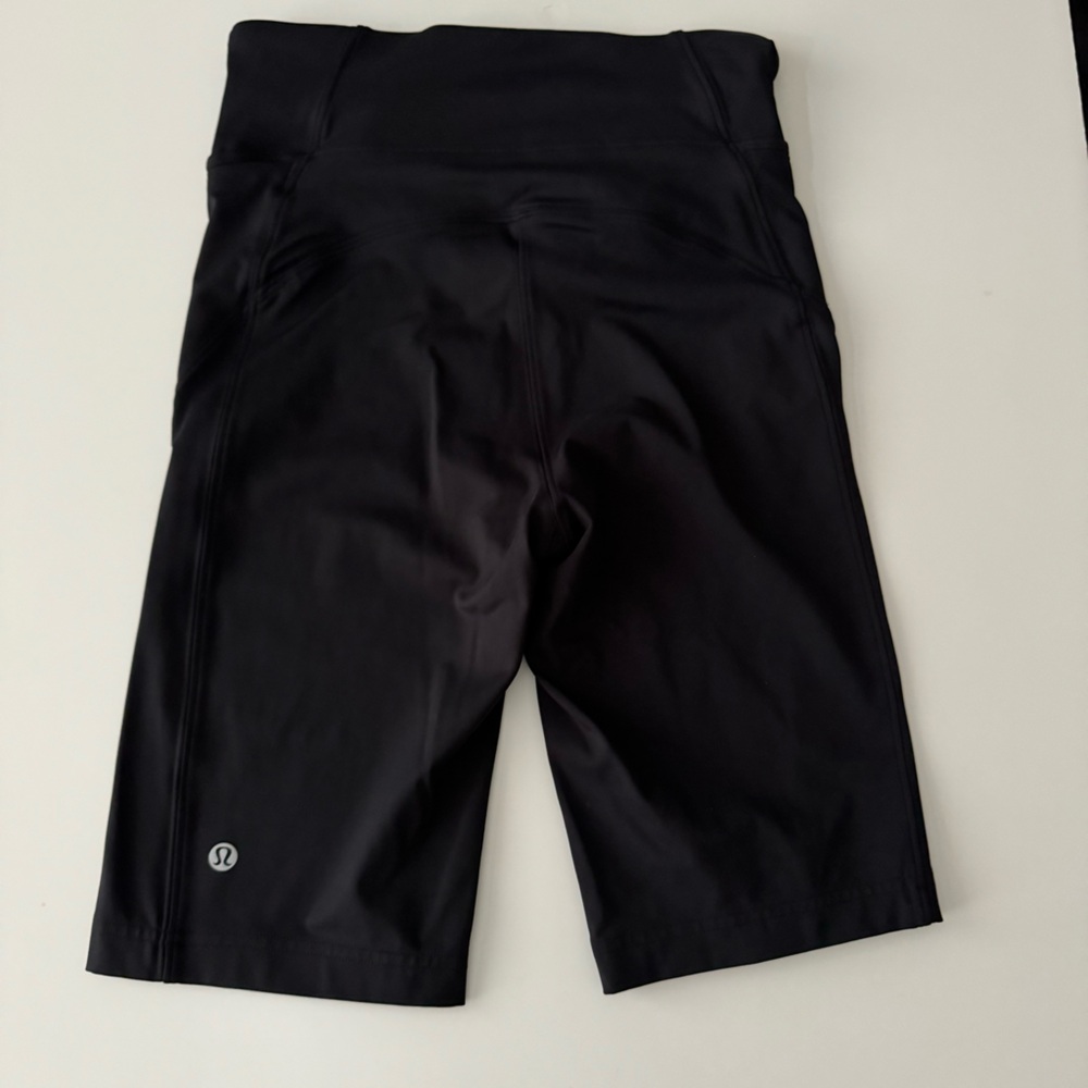 Lululemon Women's Black High-Rise Bike Shorts